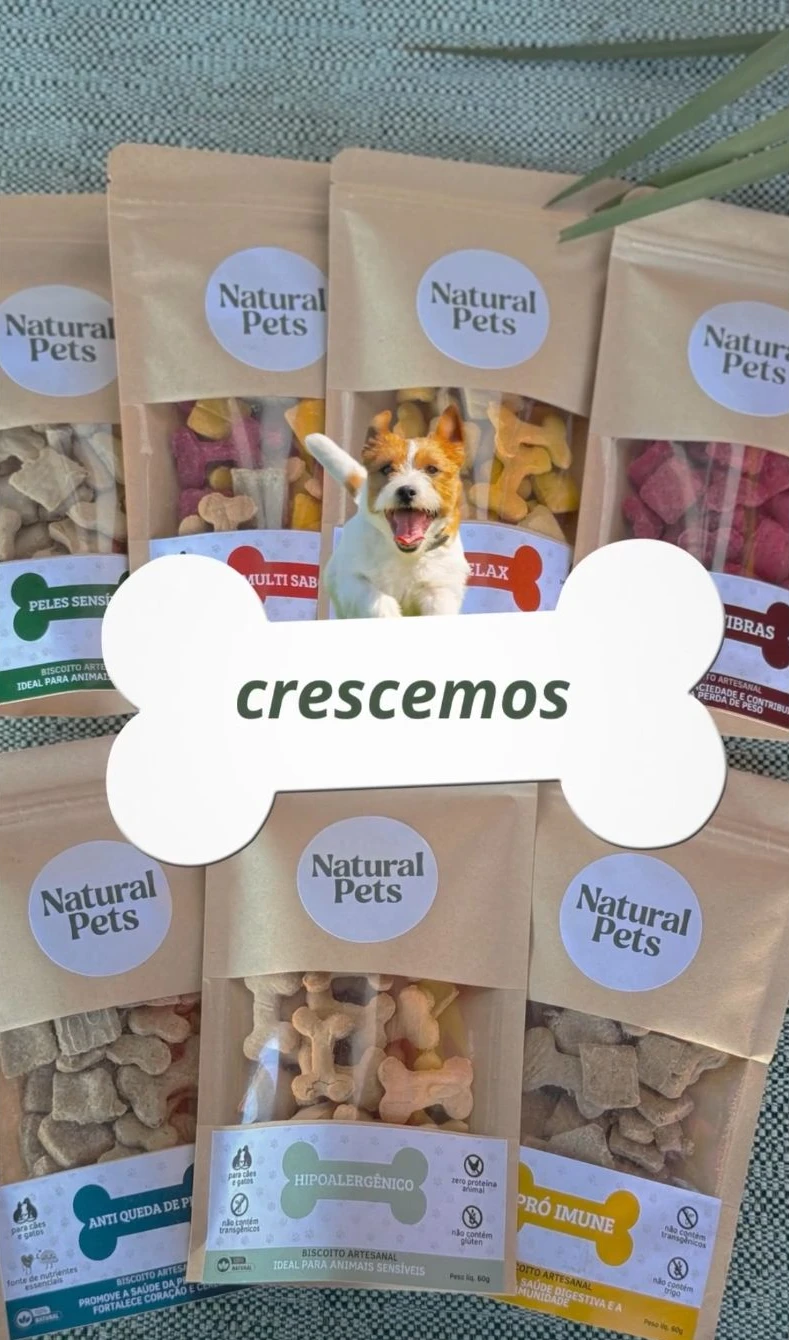 Frame do reels com as embalagens Natural Pets, um cachorro e a palavra crescemos